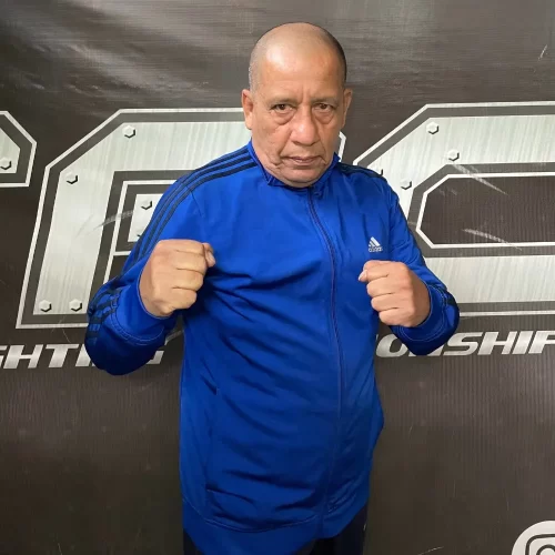 Profesor De Boxeo - Juan Carlos Peña Atoche